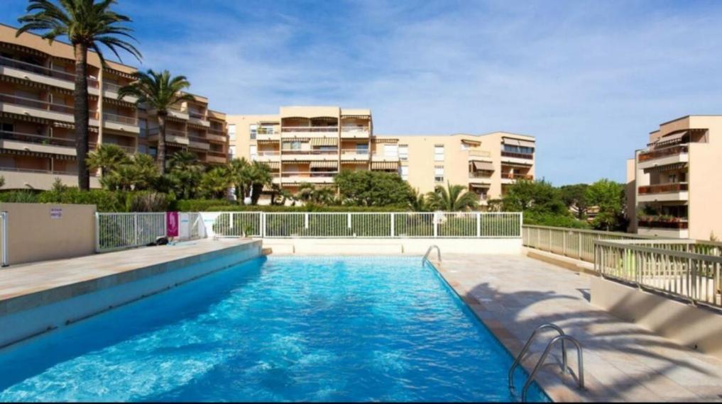 Appartement Angela Golfe-Juan Buitenkant foto